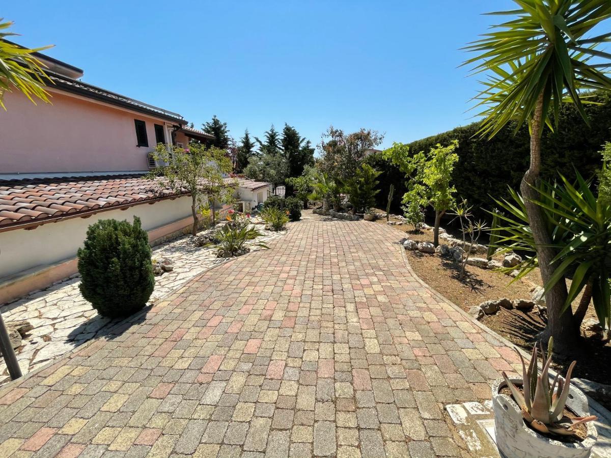Villa Arenella Vieste Exterior photo